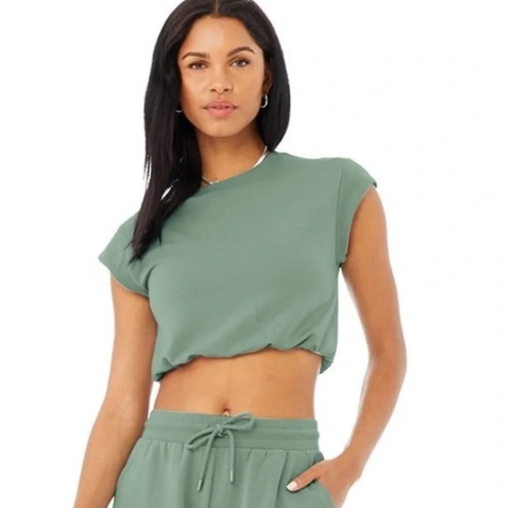 NWT Alo Dreamy Crop Short Sleeve Tee Soft Sea Grass Active Yoga Sports Size XS